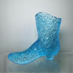 Vintage Fenton Lt. Blue Daisy & Button Pressed Glass Boot Figurine 1967-75